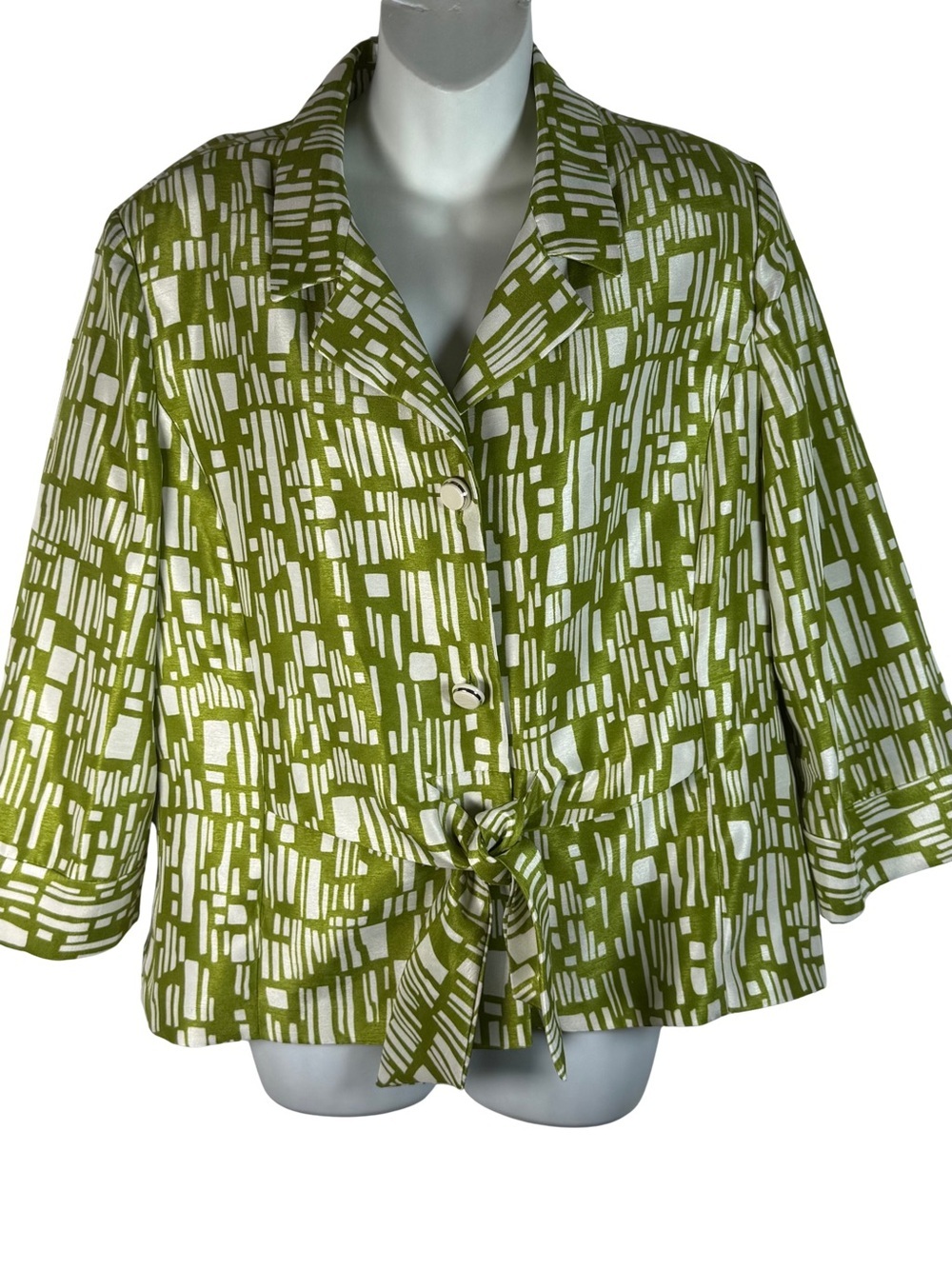 Perceptions Top Size 18 Green and White Geometric Short-Sleeve